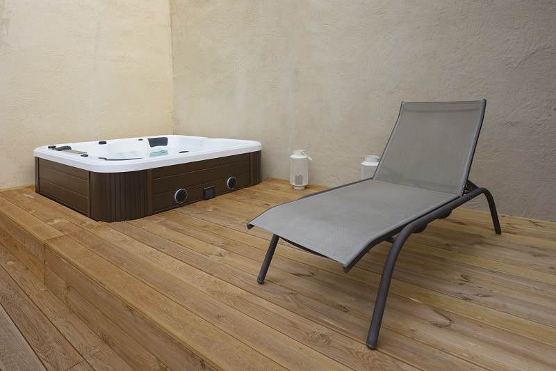 Jacuzzi et transat